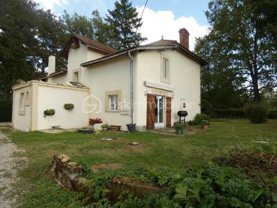 Maison ancienne - 206 m² - 6 pièces