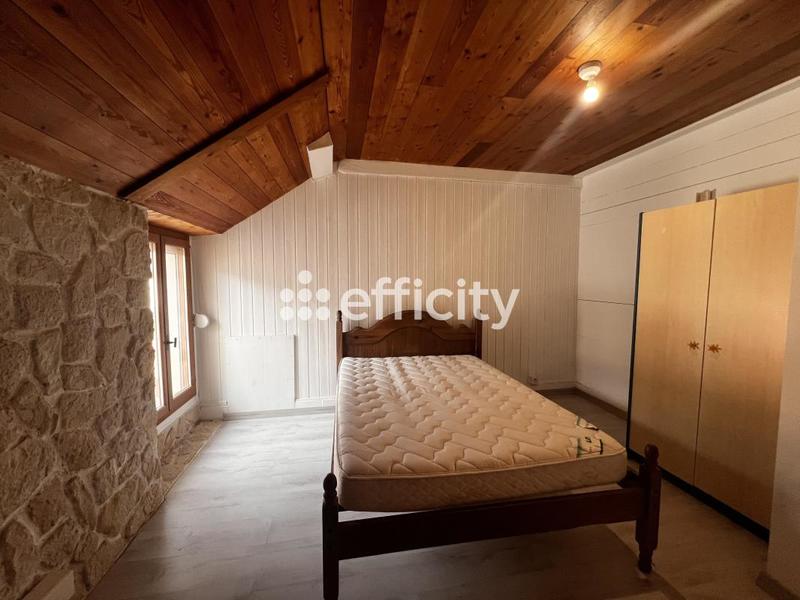 Appartement - 94 m² - 5 pièces