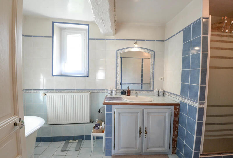 Maison - 200 m² - 7 pièces