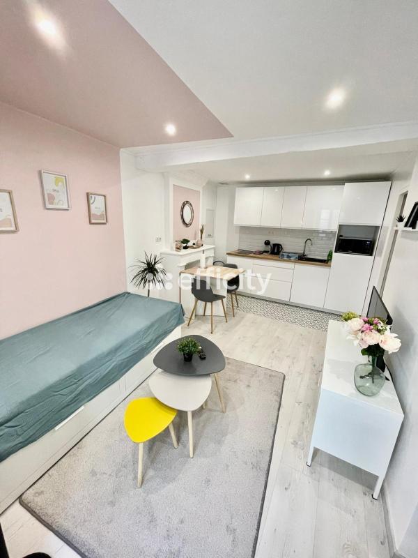 Appartement - 104 m² - 5 pièces