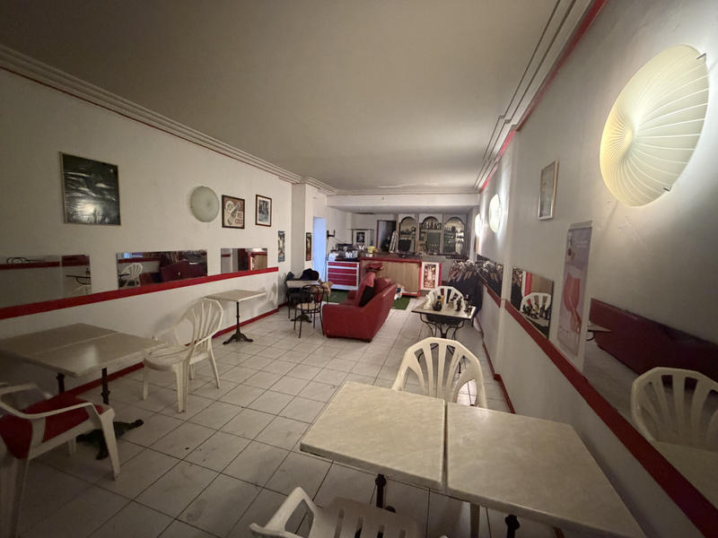 Fonds de commerce - Magasins - 145 m²