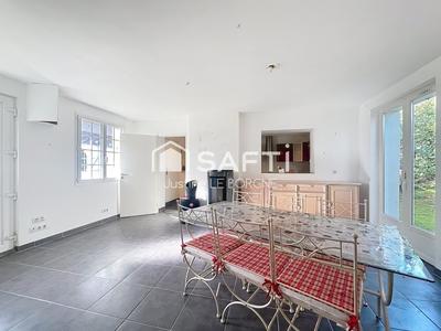 Maison - 130 m² - 7 pièces