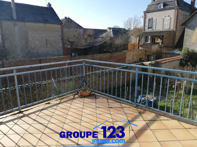 Maison - 152 m² - 8 pièces