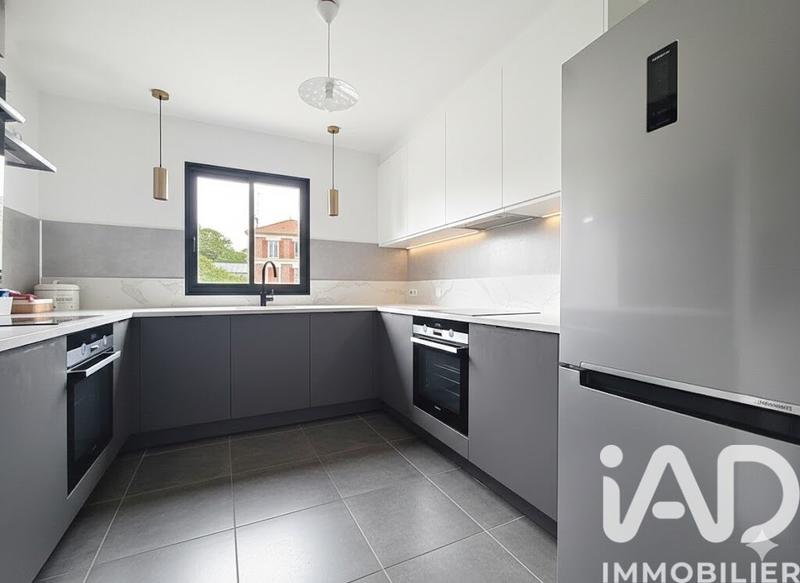 Appartement - 90 m² - 4 pièces