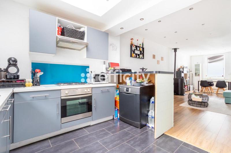 Maison - 91 m² - 4 pièces