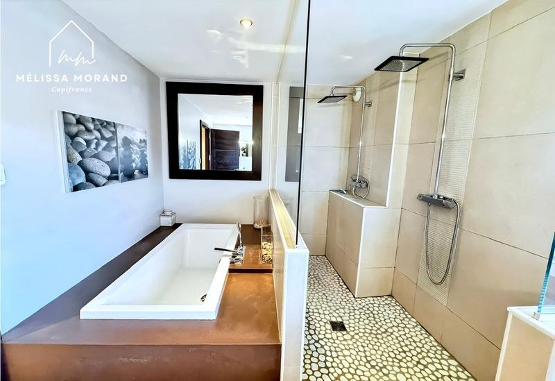 Loft - 285 m² - 5 pièces