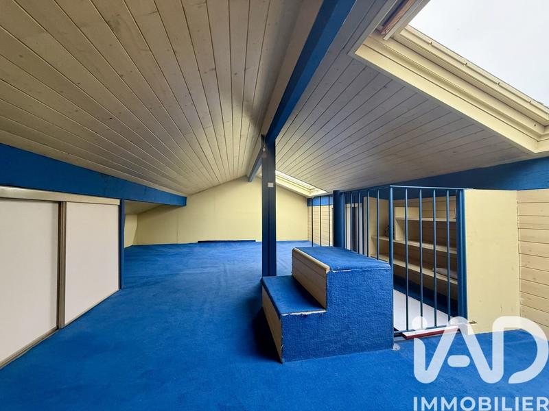 Maison - 183 m² - 6 pièces