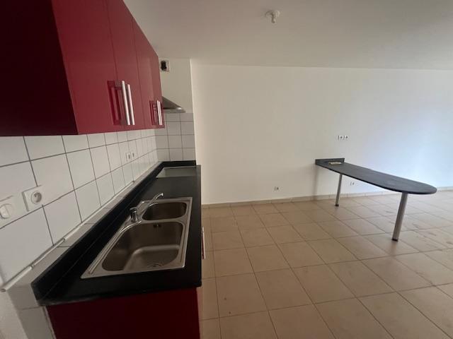 Appartement ancien - 71 m² - 3 pièces