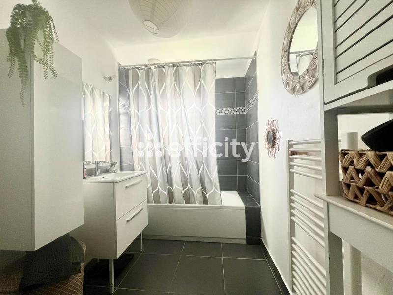 Maison - 65 m² - 3 pièces