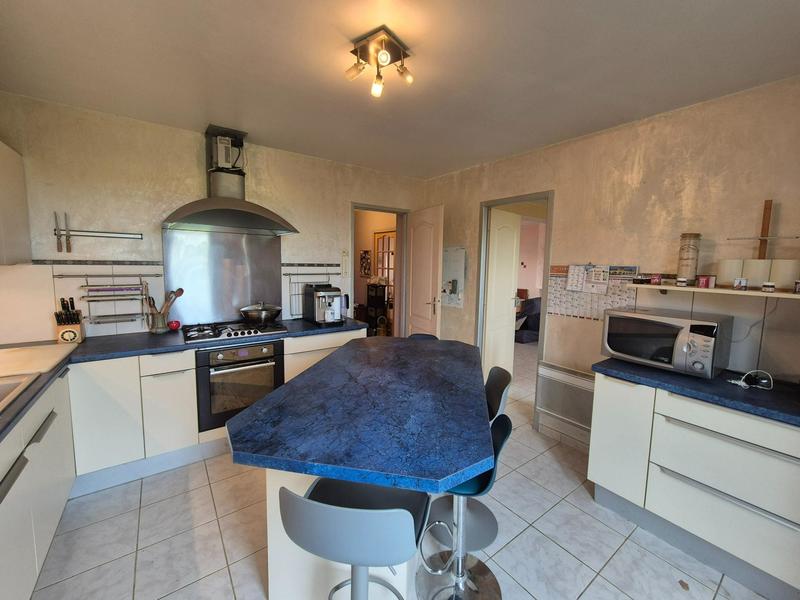 Maison - 142 m² - 6 pièces