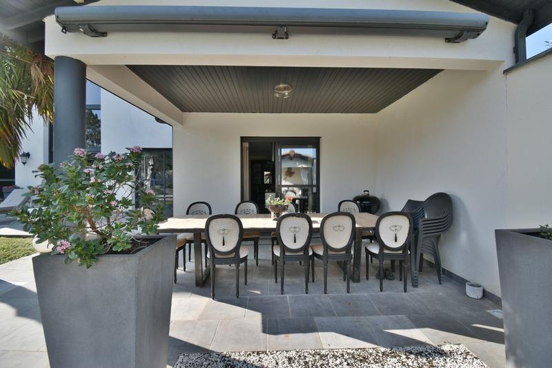 Maison - 210 m² - 7 pièces