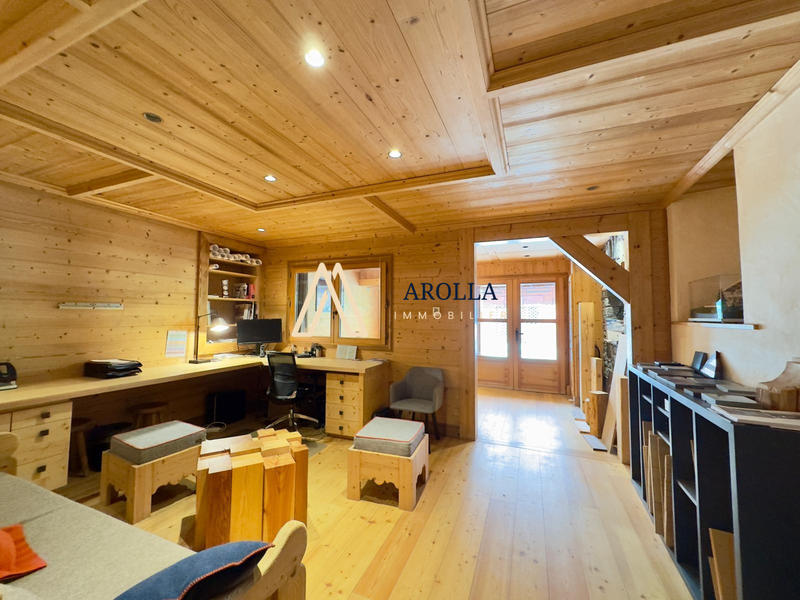 Fonds de commerce - Local commercial - 137 m²