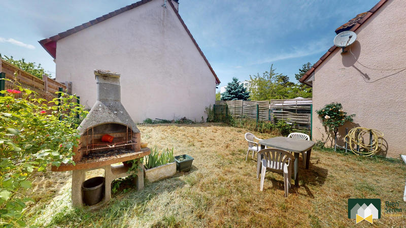 Maison - 92 m² - 5 pièces