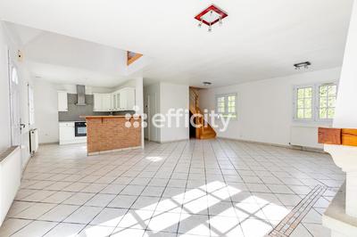 Maison - 115 m² - 7 pièces