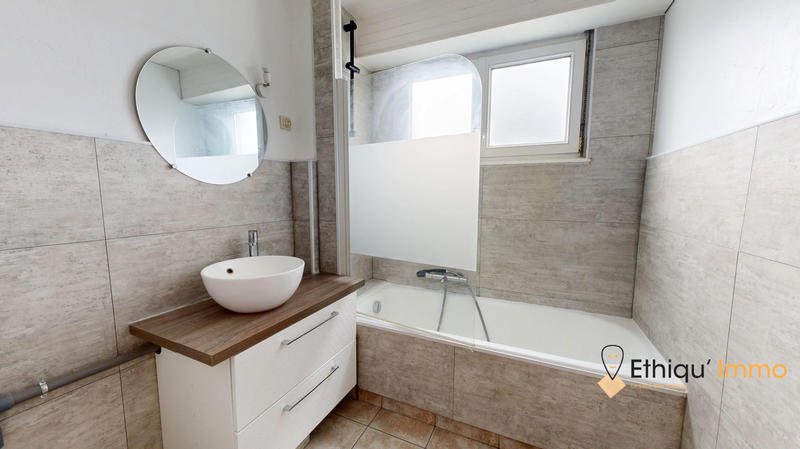 Appartement - 97 m² - 4 pièces