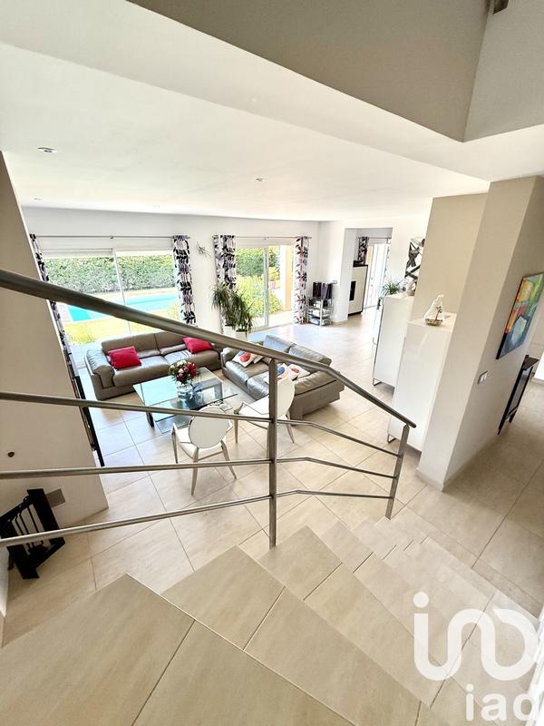 Maison - 187 m² - 5 pièces