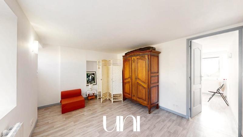 Maison - 188 m² - 8 pièces