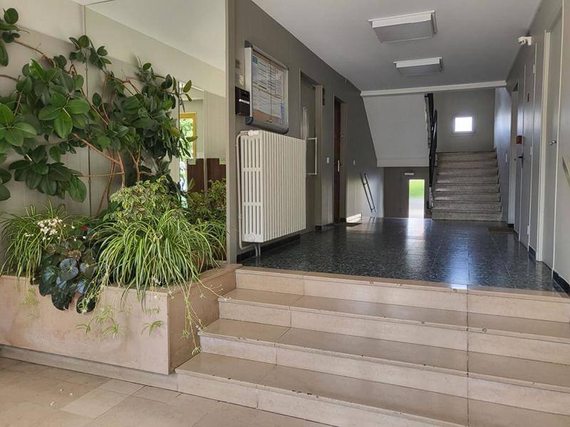 Appartement - 119 m² - 6 pièces