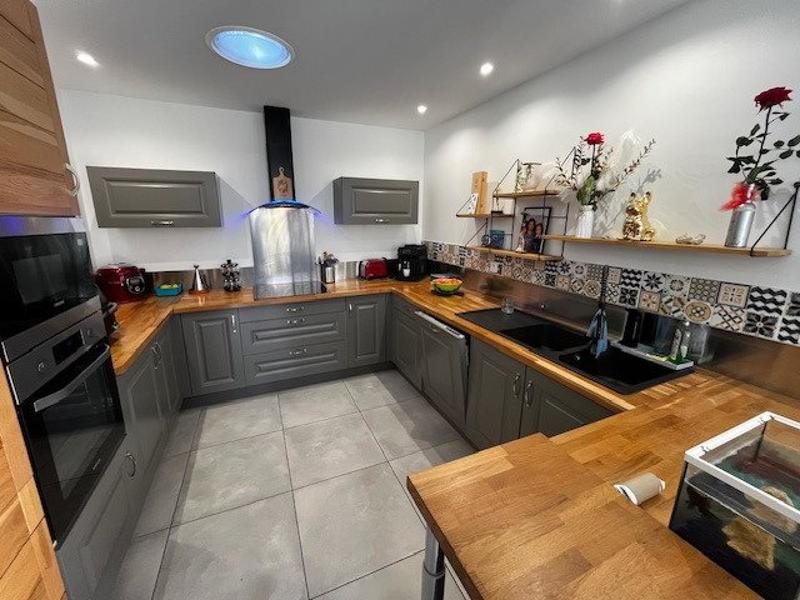 Maison - 127 m² - 6 pièces