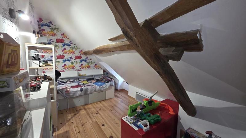 Maison - 83 m² - 5 pièces