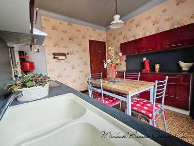 Appartement - 83 m² - 4 pièces