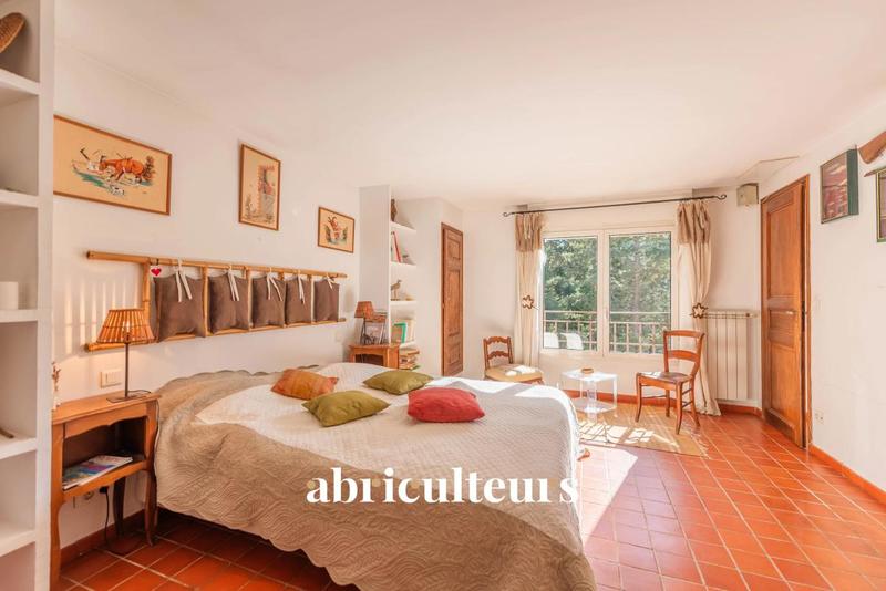 Maison ancienne - 300 m² - 8 pièces