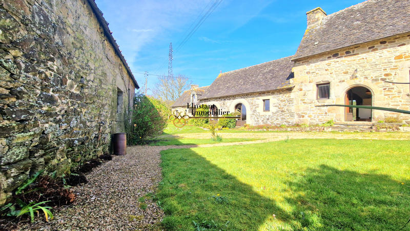 Demeure - 240 m² - 9 pièces