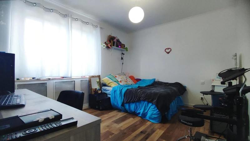 Maison - 195 m² - 7 pièces