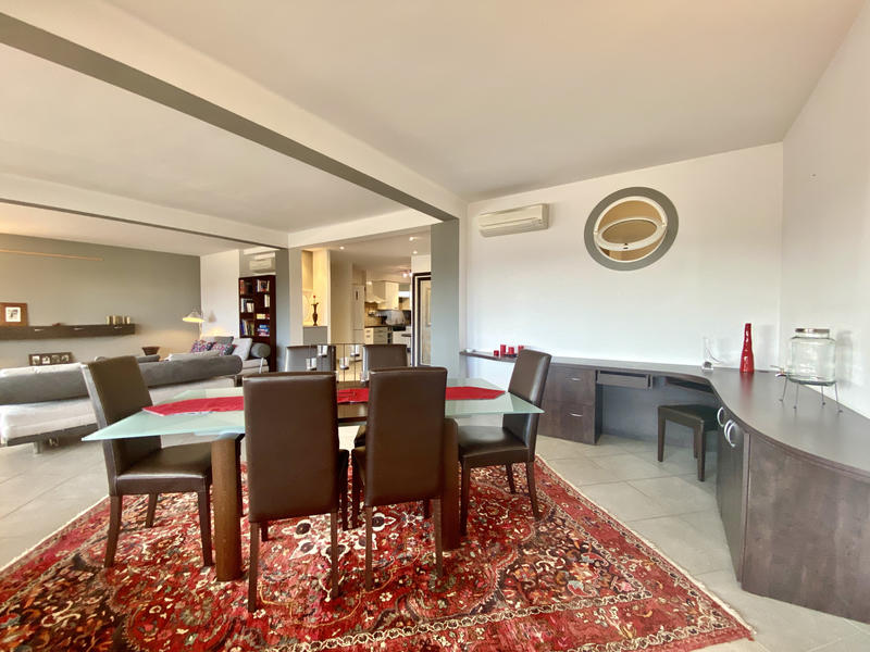 Appartement - 106 m² - 5 pièces