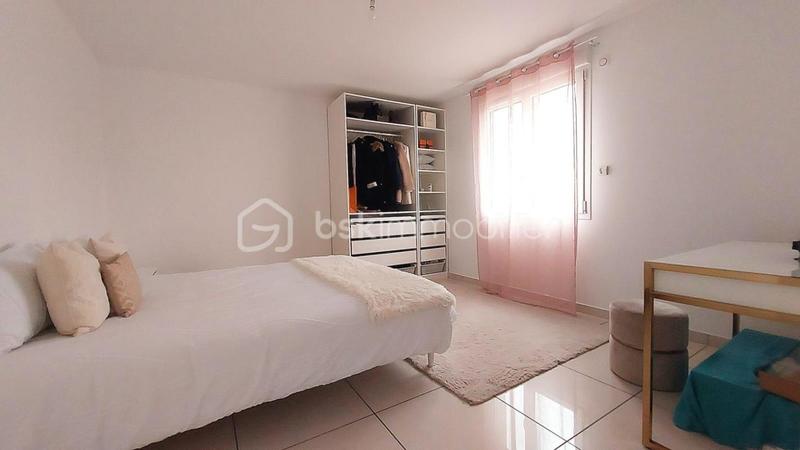 Maison - 219 m² - 6 pièces