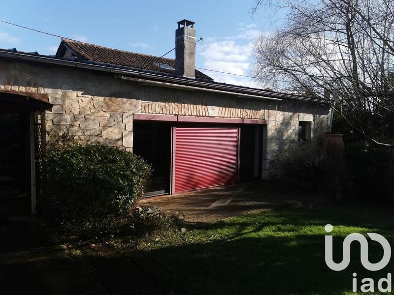 Maison - 210 m² - 3 pièces