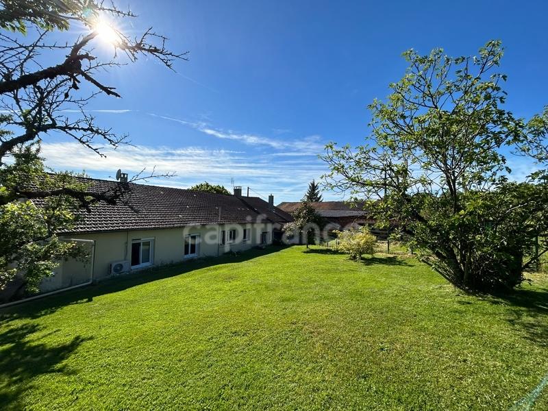 Maison - 182 m² - 7 pièces