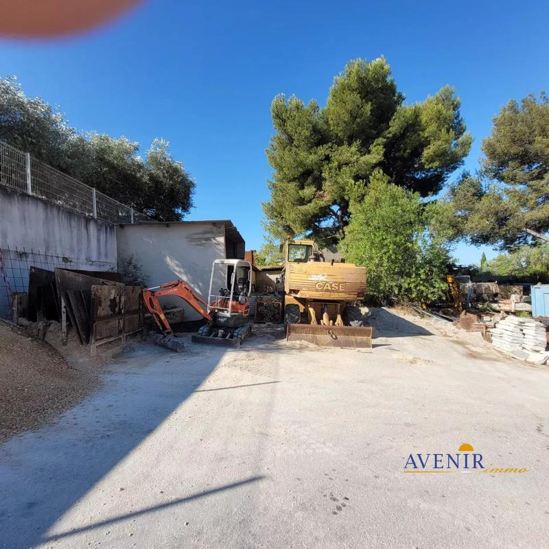 Immeuble - 975 m² - 10 pièces