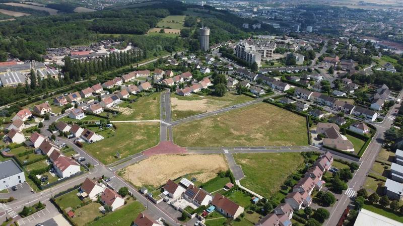 Terrain de lotissements - 566 m²
