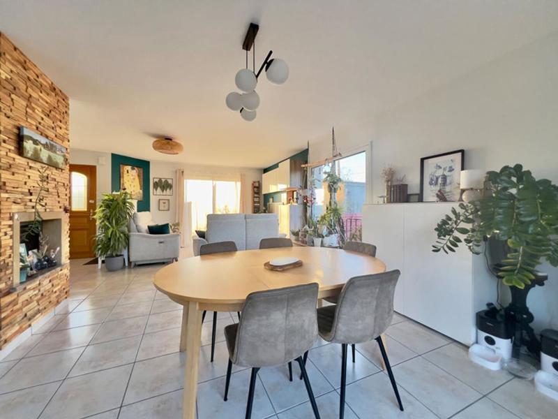 Maison - 138 m² - 6 pièces