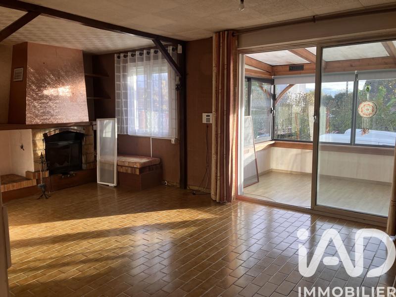 Maison - 90 m² - 5 pièces