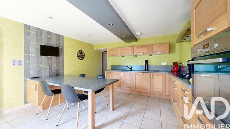 Maison - 134 m² - 7 pièces