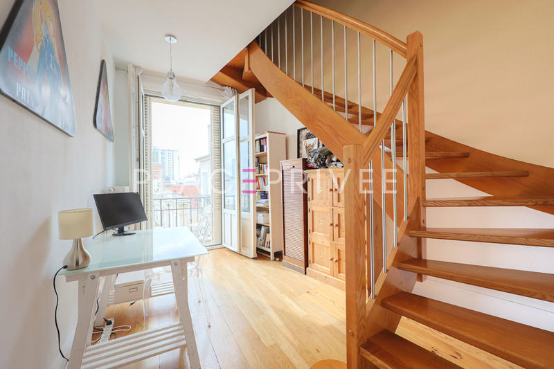 Appartement - 151 m² - 7 pièces