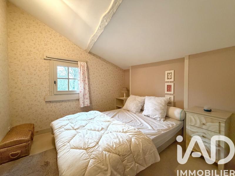 Maison - 283 m² - 9 pièces