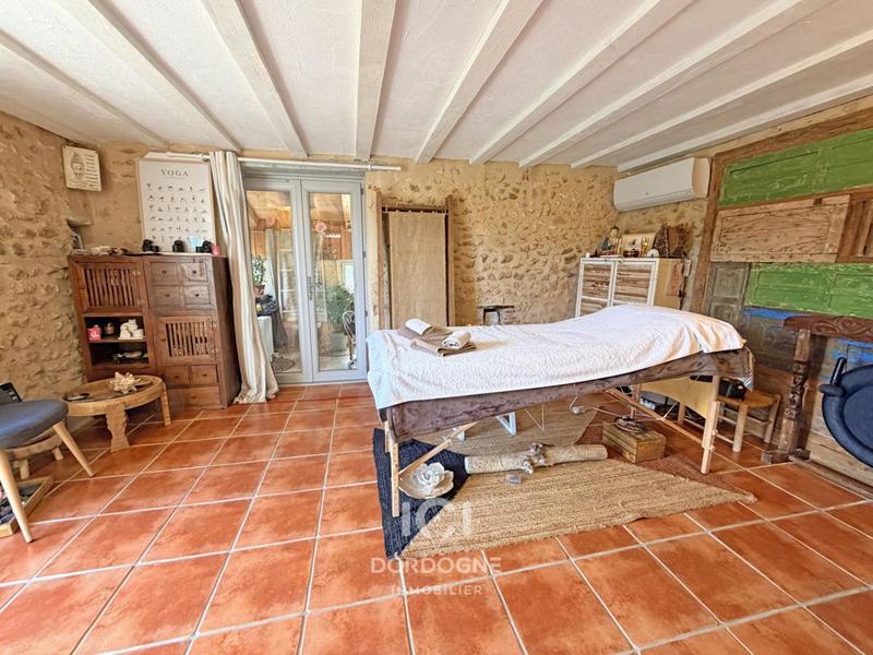 Maison - 263 m² - 8 pièces