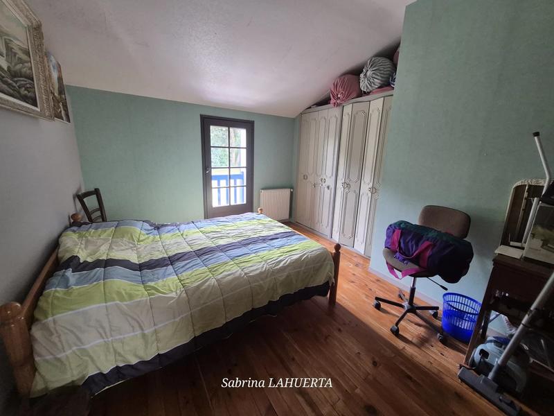 Maison - 182 m² - 8 pièces