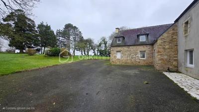 Propriété - 231 m² - 8 pièces