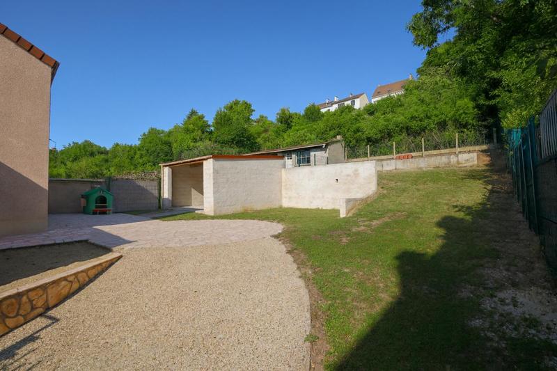 Maison - 105 m² - 5 pièces