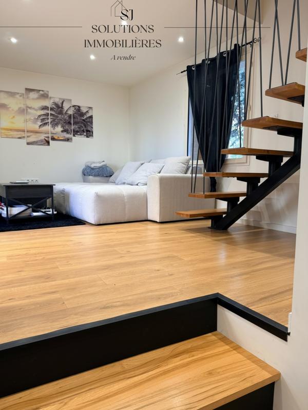 Maison - 88 m² - 4 pièces