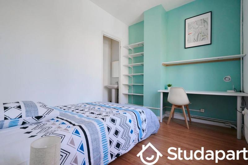 Chambre - 10 m² - 1 pièce