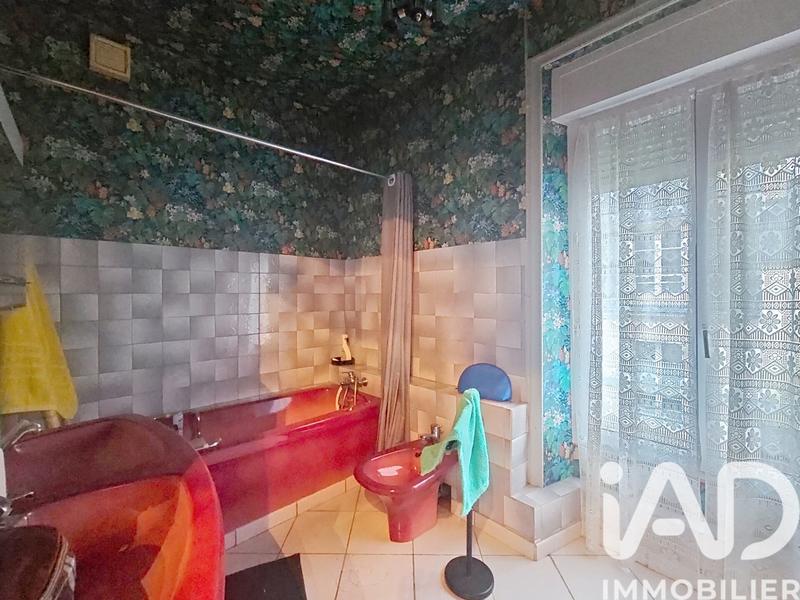 Maison - 203 m² - 10 pièces