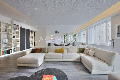 Appartement - 269 m² - 5 pièces