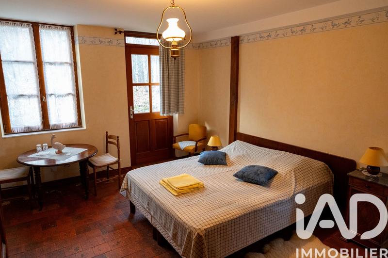 Maison - 349 m² - 15 pièces