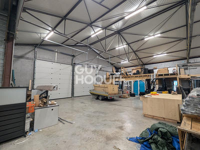 Local commercial - 605 m²