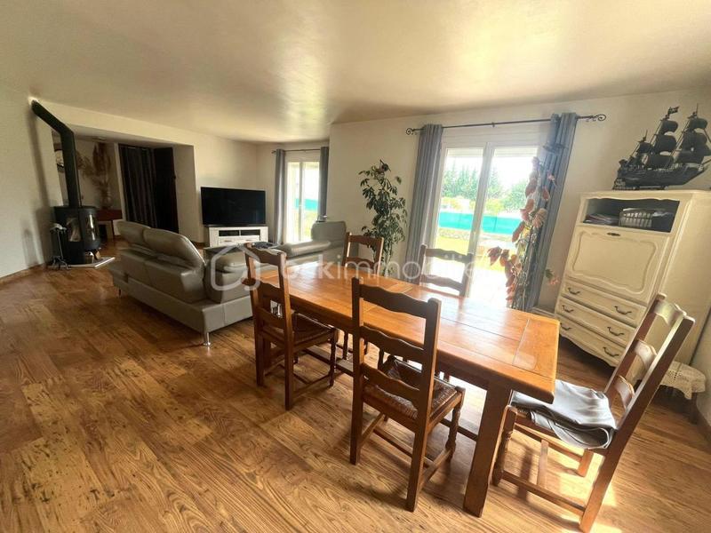 Maison - 200 m² - 8 pièces